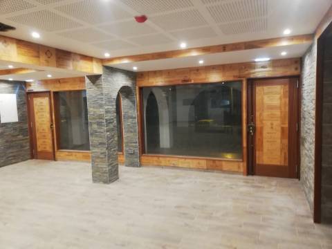 Restaurante Totalmente renovado em zona calma de Quarteira