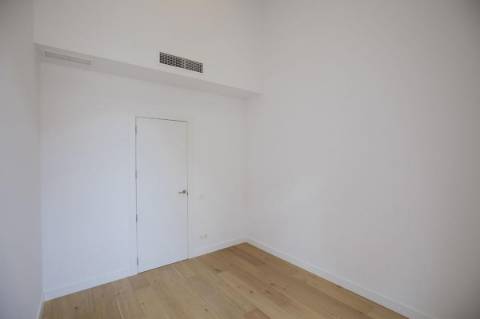 Moradia em banda T3 , perto da praia.