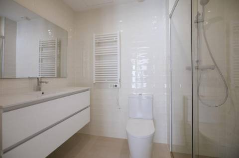 Moradia em banda T3 , perto da praia.