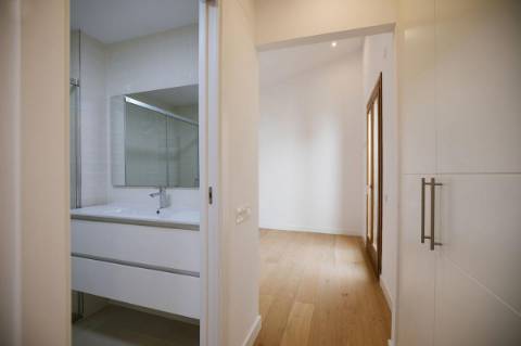 Moradia geminada T3 , perto da praia.