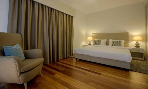 Moradia Geminada T3 com Piscina no Arco da Calheta - Madeira