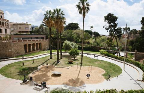 Apartamento T3 em construção, perto da praia.