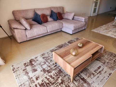 Moradia V2+1 em condomínio com Piscina em zona calma de Albufeira