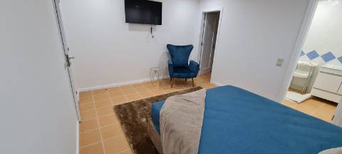 Moradia V2+1 em condomínio com Piscina em zona calma de Albufeira