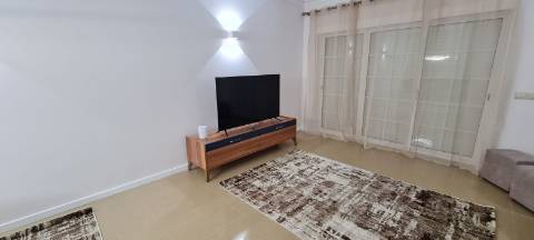 Moradia V2+1 em condomínio com Piscina em zona calma de Albufeira