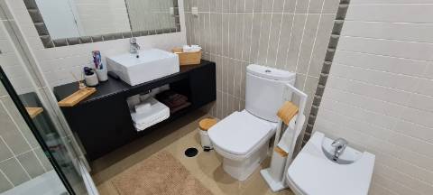 Moradia V2+1 em condomínio com Piscina em zona calma de Albufeira