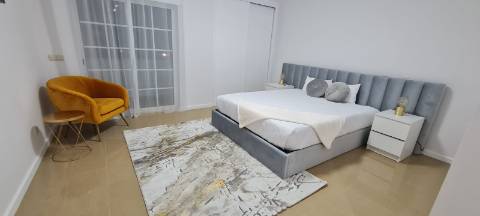 Moradia V2+1 em condomínio com Piscina em zona calma de Albufeira