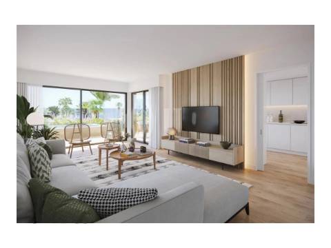 Apartamento T3 na Rua da Praia Formosa, São Martinho