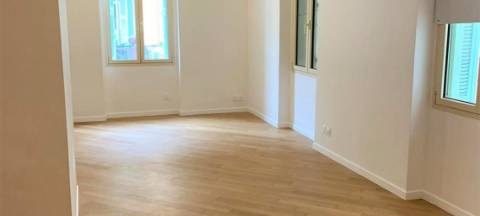 Luminoso e espaçoso apartamento T1 localizado em um edifício burguês no coração do Mónaco