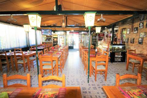 Moradia/Restaurante na Charneca da Caparica