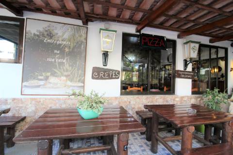 Moradia/Restaurante na Charneca da Caparica