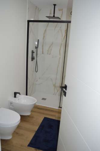 Moradia Isolada T4 totalmente remodelada e equipada com piscina aquecida, jardim zona calma de Vilamoura