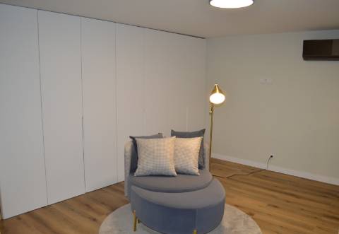 Moradia Isolada T4 totalmente remodelada e equipada com piscina aquecida, jardim zona calma de Vilamoura