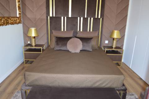 Moradia Isolada T4 totalmente remodelada e equipada com piscina aquecida, jardim zona calma de Vilamoura