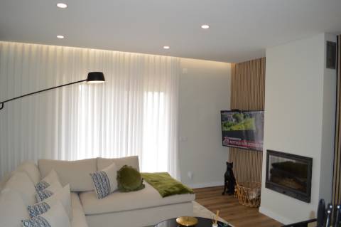 Moradia Isolada T4 totalmente remodelada e equipada com piscina aquecida, jardim zona calma de Vilamoura