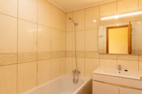 Apartamento T3 para venda na Ajuda, São Martinho