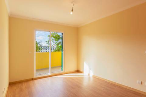 Apartamento T3 para venda na Ajuda, São Martinho