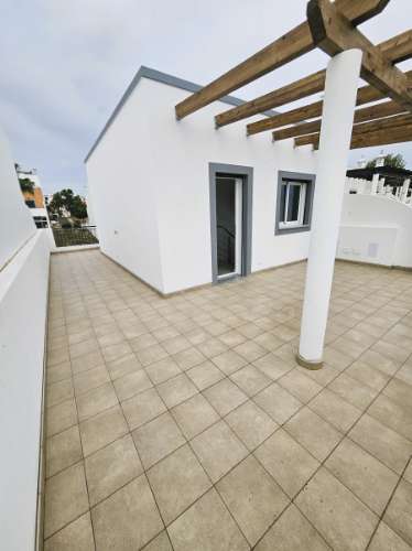 Moradia T4 com quintal e garagem - Olhão, Algarve