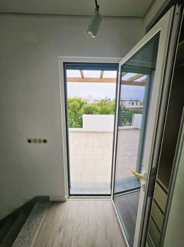 Moradia T4 com quintal e garagem - Olhão, Algarve