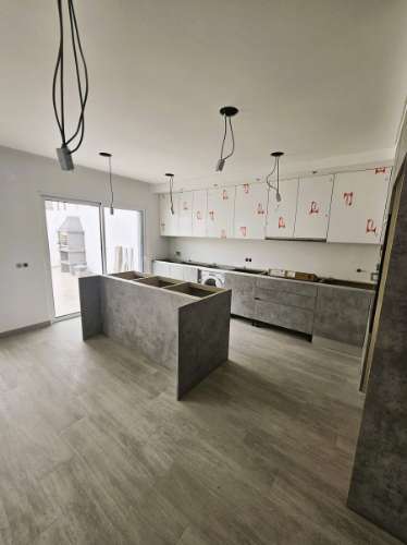 Moradia T4 com quintal e garagem - Olhão, Algarve