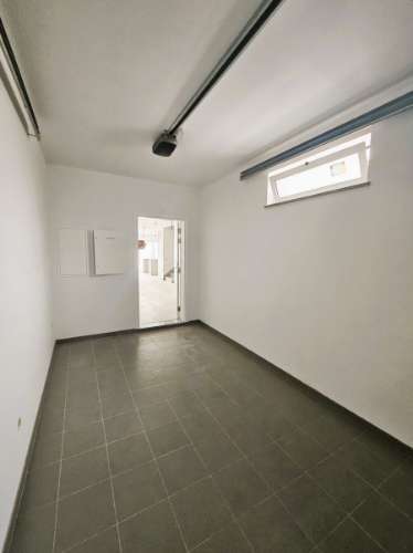 Moradia T4 com quintal e garagem - Olhão, Algarve