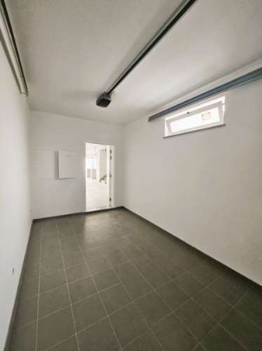 Moradia T4 com quintal e garagem - Olhão, Algarve