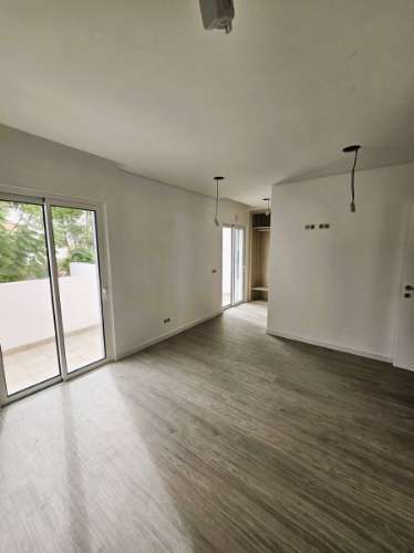 Moradia T4 com quintal e garagem - Olhão, Algarve