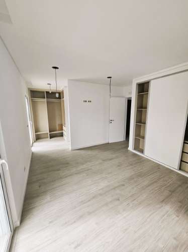 Moradia T4 com quintal e garagem - Olhão, Algarve