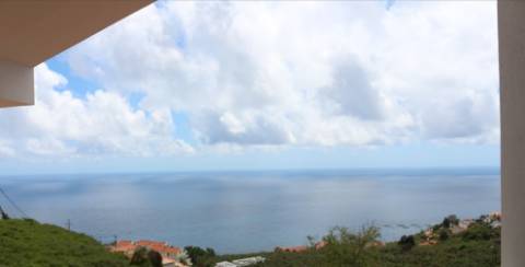 Moradia Isolada T3 com Terreno no Arco da Calheta