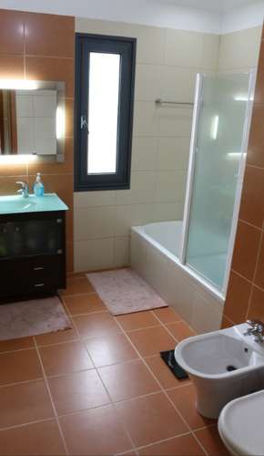 Moradia Isolada T3 com Terreno no Arco da Calheta