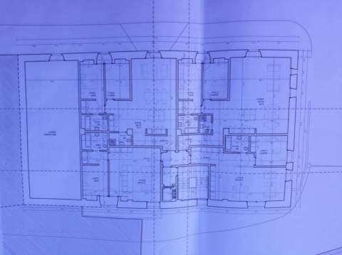 Prédio com projeto aprovado em Sacavém