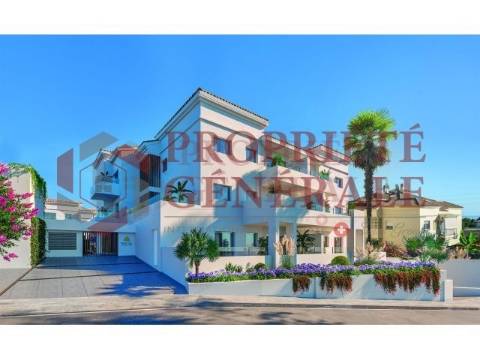 Apartamento T3 duplex novo, perto da praia.