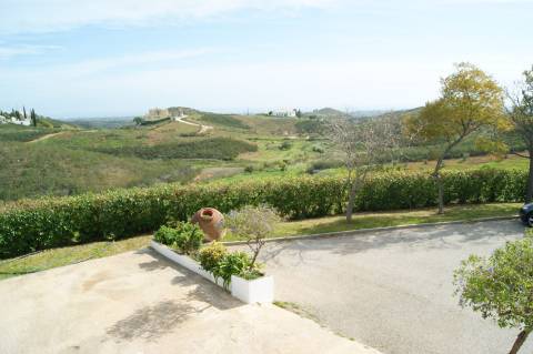 Restaurante e Moradia com excelente vista panorâmica