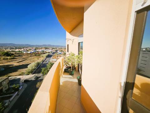 Apartamento T5 com vista mar e serra - Faro, Algarve