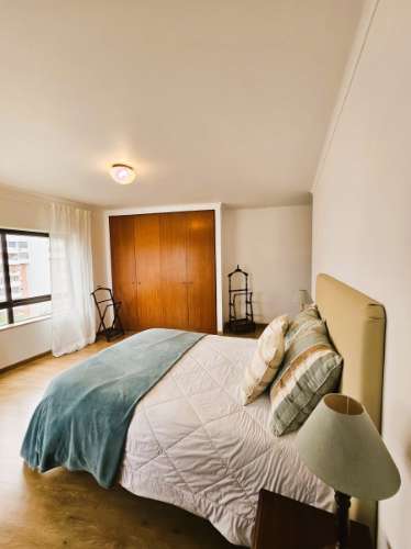 Apartamento T5 com vista mar e serra - Faro, Algarve