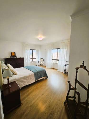 Apartamento T5 com vista mar e serra - Faro, Algarve