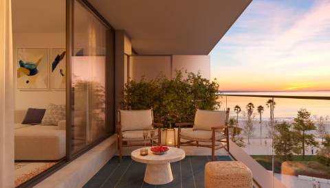 Apartamento T3 em construção, junto da praia.