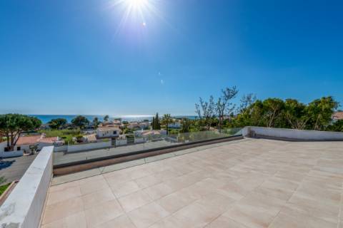 Magnífica moradia T3 com vista mar, perto de Albufeira