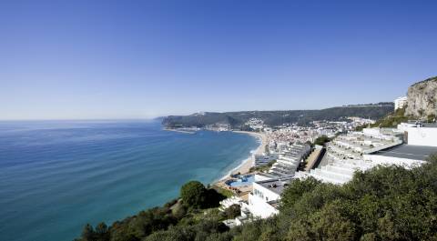 Apartamento T1+1 em Empreendimento Turístico - Sesimbra