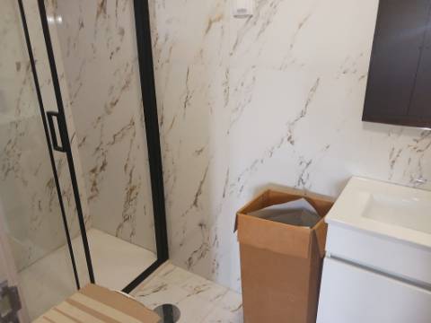 Moradia T4 totalmente recuperada na cidade do Porto.