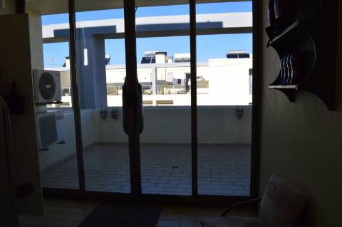 Moradia V3 Moderna com Piscina com excelentes acabamentos nas Ferreiras