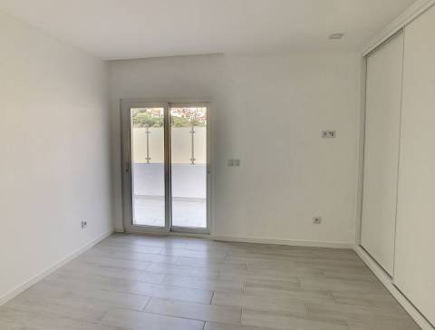 Apartamento T1 em Sesimbra