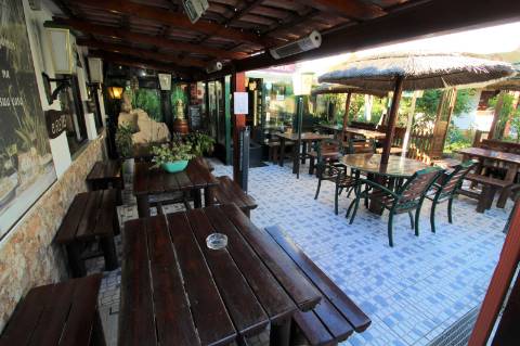 Restaurante com Moradia T5