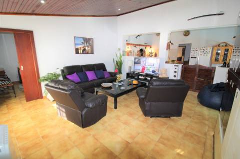 Restaurante com Moradia T5