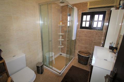 Restaurante com Moradia T5