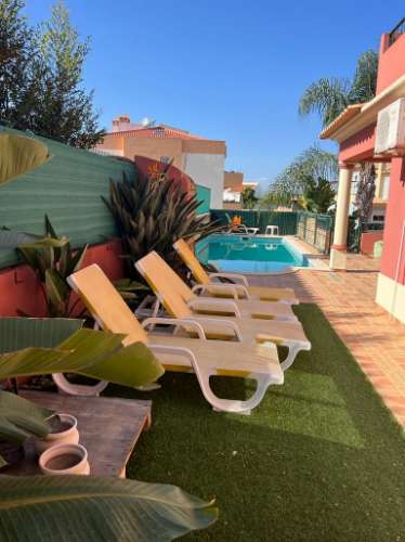 Oportunidade - Moradia T5 com anexo independente T3