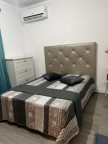 Oportunidade - Moradia T5 com anexo independente T3