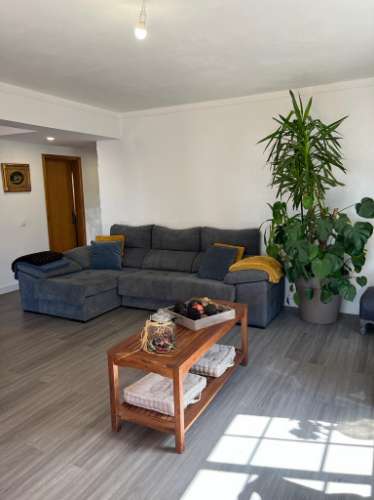 Oportunidade - Moradia T5 com anexo independente T3