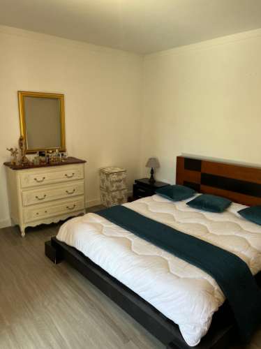 Oportunidade - Moradia T5 com anexo independente T3