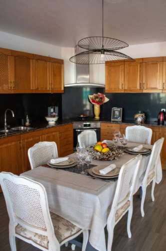 Oportunidade - Moradia T5 com anexo independente T3